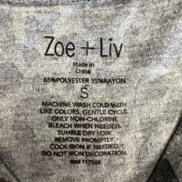 Zoe + Liv Women's Cheetah Print Short Sleeve T-Shirt Gray Size Small - Picture 8 of 8